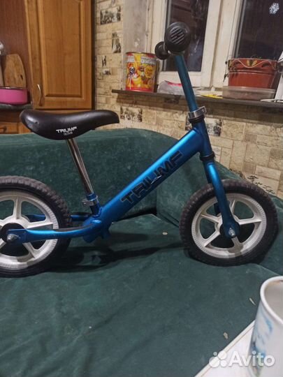 Беговел triumf active 12 диаметр