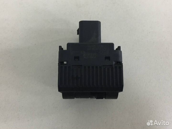 Кнопка корректора фар Volkswagen Polo Sed RUS 2011