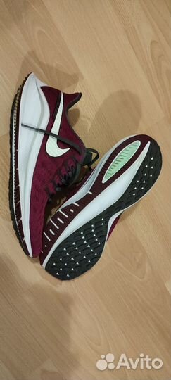 Беговые женские кроссовки Nike running