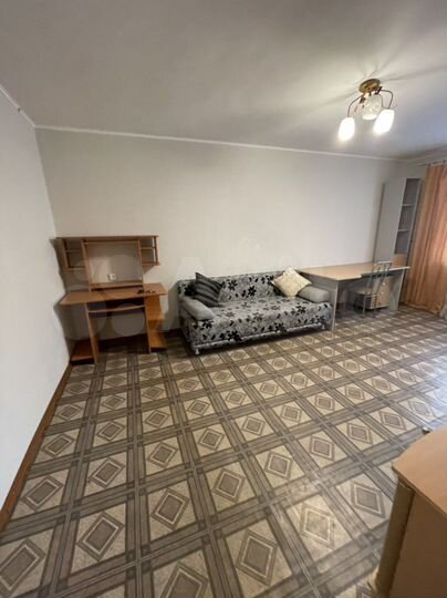 1-к. квартира, 33 м², 1/6 эт.