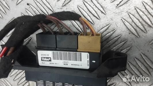 Электрический радиатор отопителя (тэн) audi A4 B7