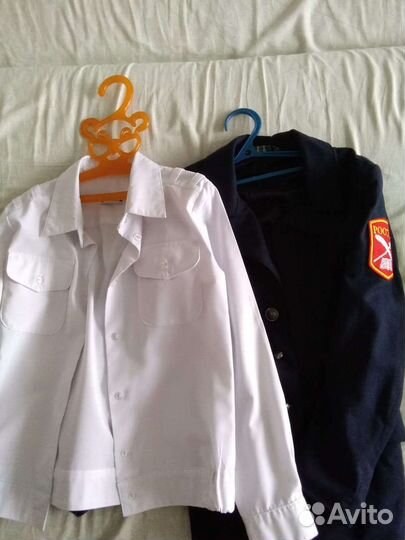 Китель и рубашка