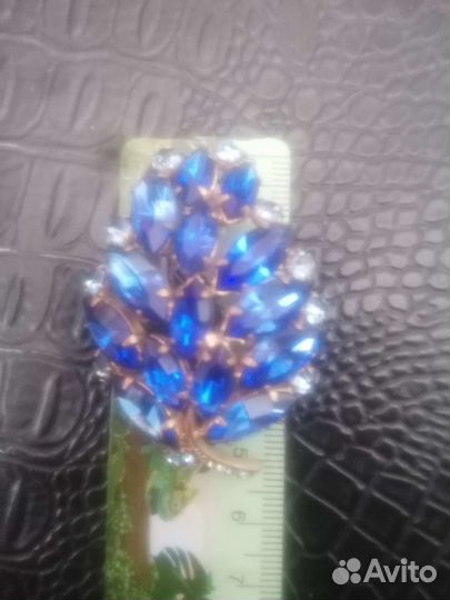 Винтажная брошь-булавка