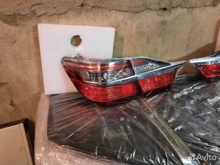 Фонари задние LED Toyota Camry V55