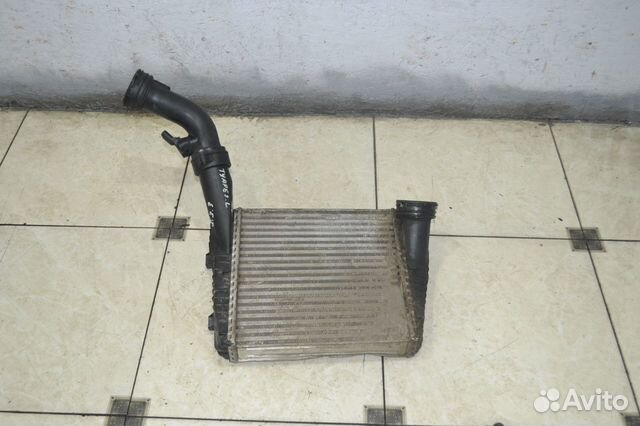 Радиатор интеркулера Volkswagen Touareg