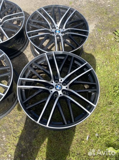 Оригинальный комплект дисков r21 на Bmw 650m ст