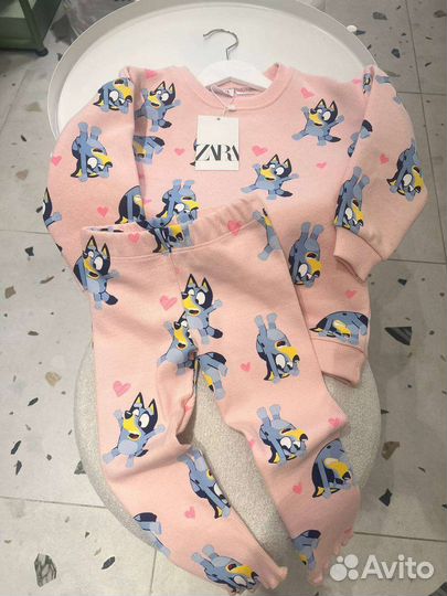 Новый костюм для девочки Zara на флисе 92-116