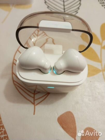 Беспроводные наушники lenovo