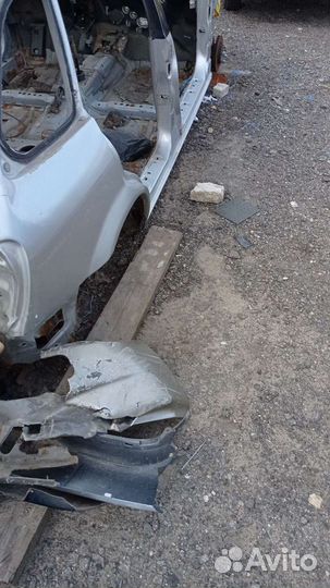 Крыша mazda 323