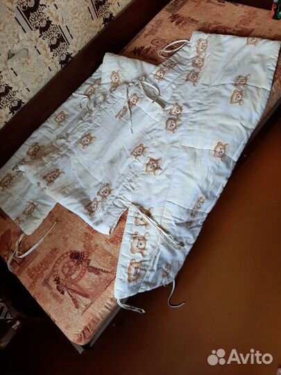 Бортики в кроватку детскую