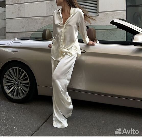 Новые брюки из шелка бренд papaya