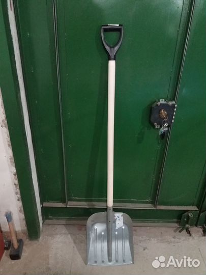 Лопата стальная
