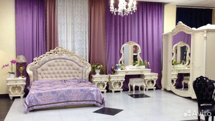 Спальный гарнитур 