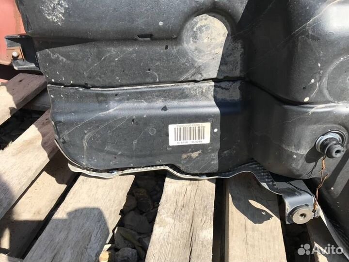 Бак топливный Audi Q5 8R cncd 2013