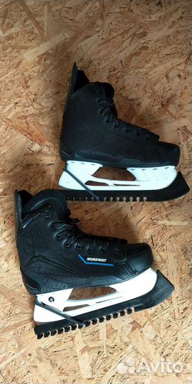 Коньки хоккейные мужские