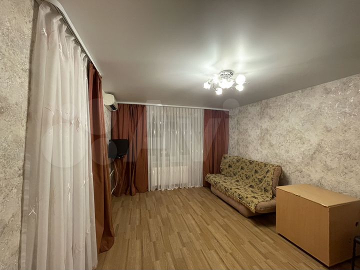 2-к. квартира, 45 м², 2/6 эт.