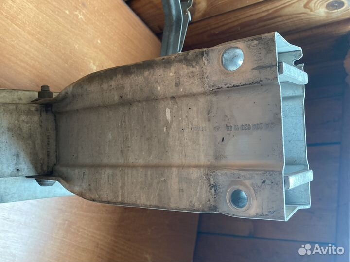 Усилитель бампера передний w204 рестайлинг