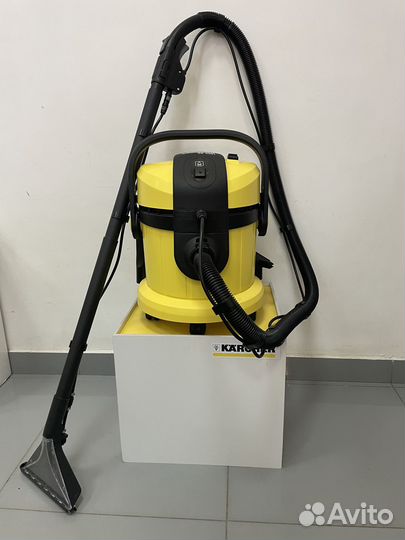 Моющий пылесос Karcher SE 4001