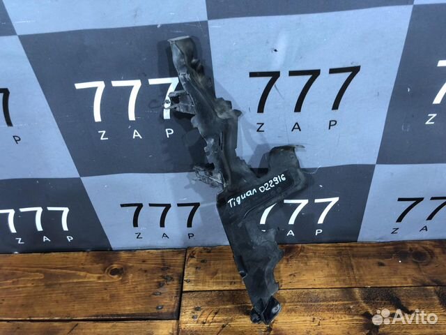 Дефлектор радиатора левый Volkswagen Tiguan 1 07-1