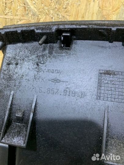 Ящик центральной консоли Volkswagen Touareg