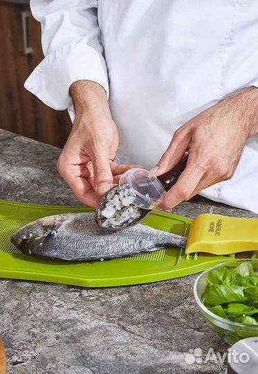Доска разделочная и скребок Faberlic для рыбы