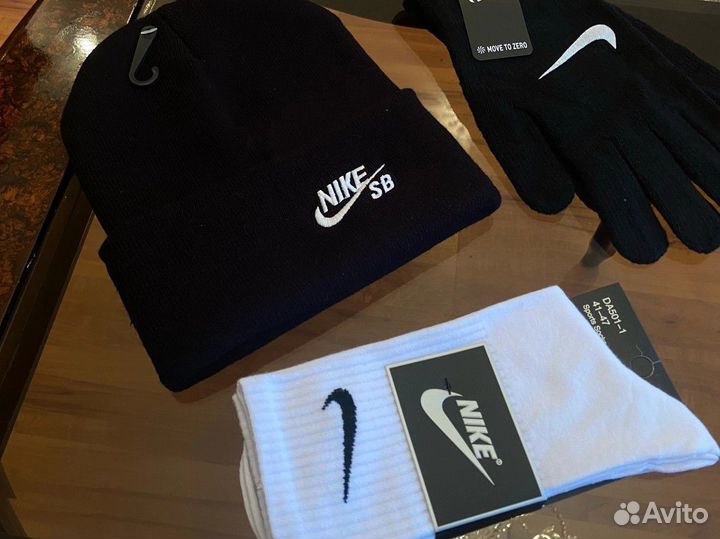 Комплект 3в1 Шапка и перчатки Nike