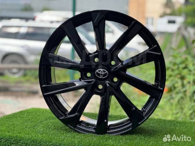 Диск литой Replica Toyota R18 5x114.3
