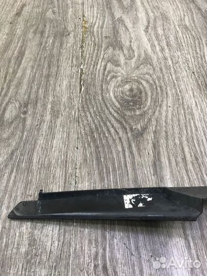 Накладка на крыло передняя правая Opel Astra H