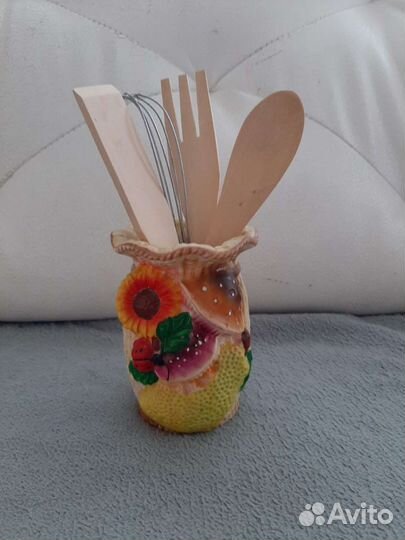 Набор деревянных ложек с венчиком в подставке