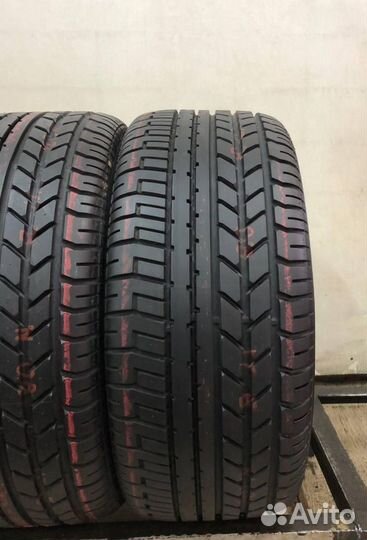 Pirelli P Zero Asimmetrico 235/40 R17 90Y