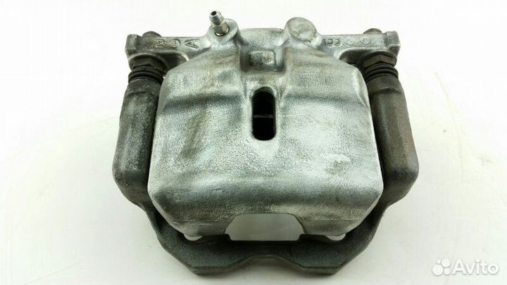 Суппорт задний левый Honda Elysion RR3 2006