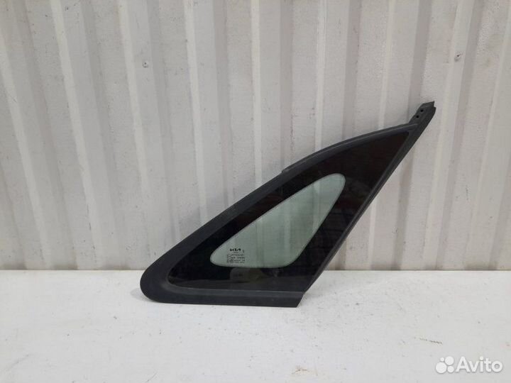 Стекло кузовное глухое правое Kia K5 Dl3 DL3 2.5