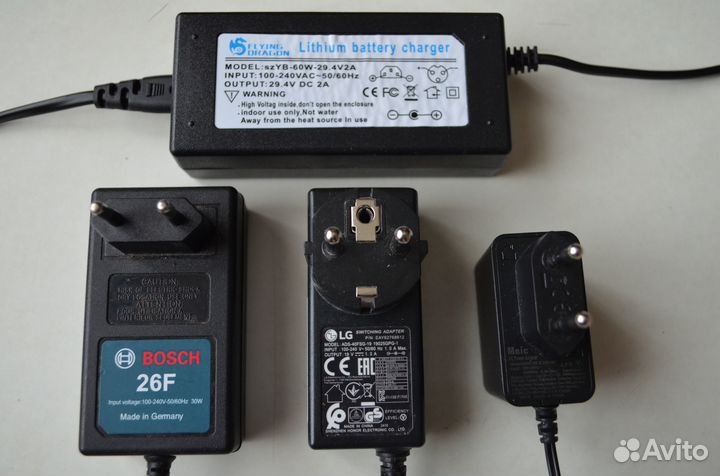 Зарядное устройство