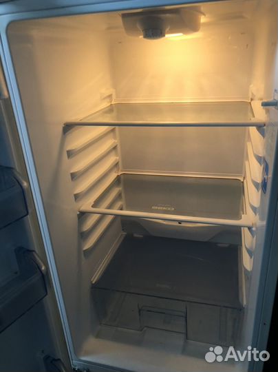 Холодильник веко