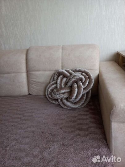 Декоративные подушки. подушка-узел