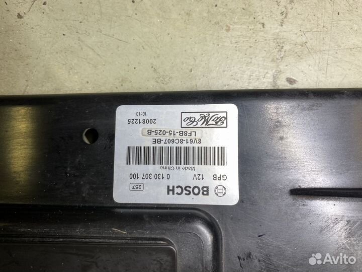 Диффузор радиатора Mazda Axela bleap LF8B15025H