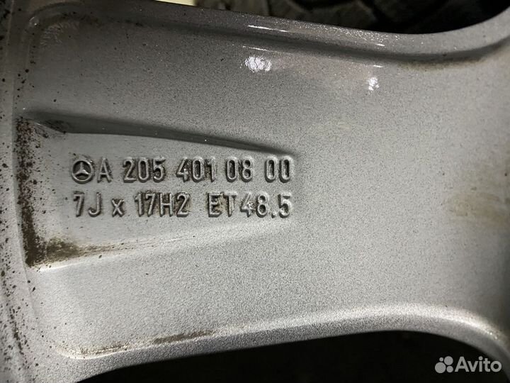 R20 Bridgestone Blizzak LM-25 225/50, PCD 5x112 DIA 66.6