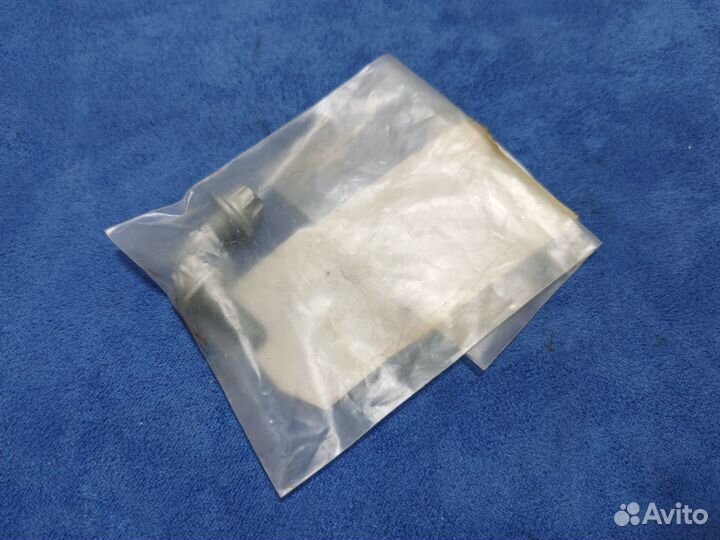 Болты Mercedes-Benz N000000000276 (2 шт.)