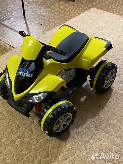 Детский квадроцикл на аккумуляторе