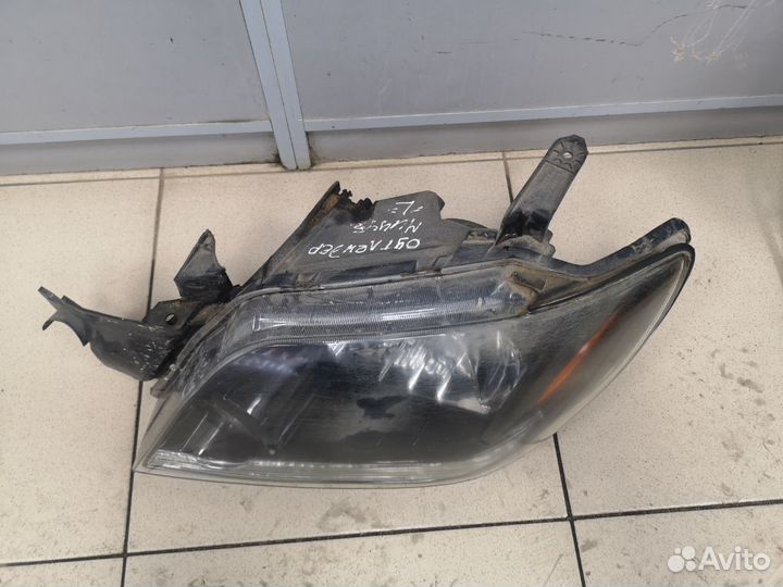 Фара левая Mitsubishi Outlander CU