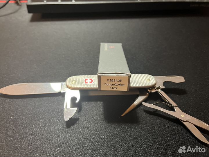 Victorinox pioneer Alox X