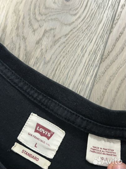 Футболка levis