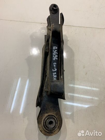 Рычаг подвески (задний, правый, нижний)