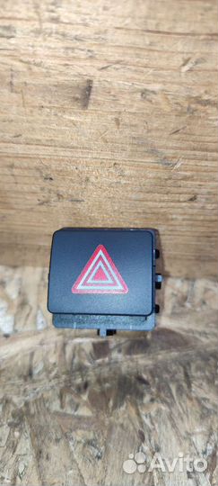 Кнопка аварийной сигнализации Audi A6 C7