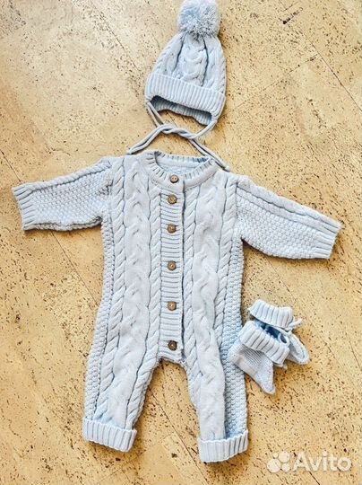 Шерстяной костюм на малыша