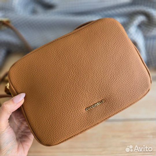 Сумка коричневая Cuccinelle натуральная кожа