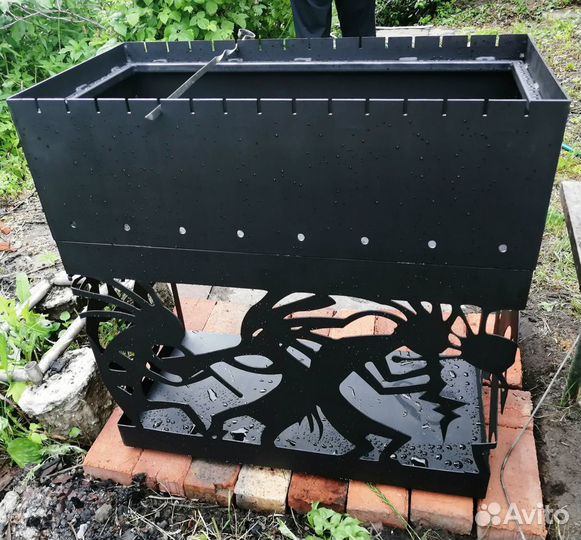 Мангал с дровницей