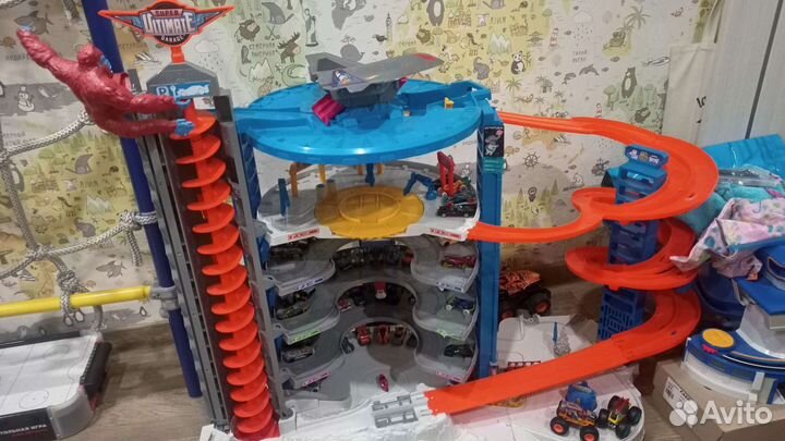 Hot wheels трек супергараж оригинальный