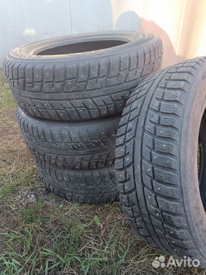 Kumho I'Zen KW22 205/60 R16 92T