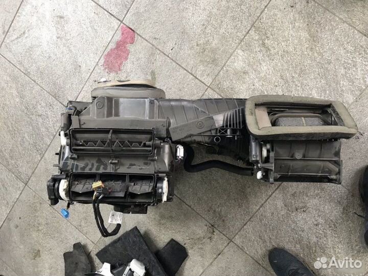 Корпус отопителя Volkswagen Passat B7